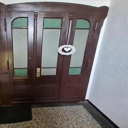 In Zwickau, Cleaning Included Appartamento